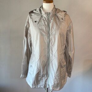 Calvin Klein women’s nylon 2 way zip front hooded windbreaker smocked. Large.